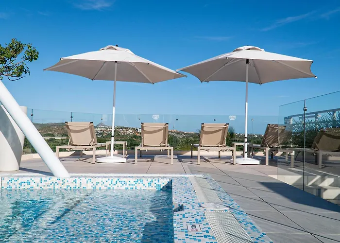 Flamboyan & Residences