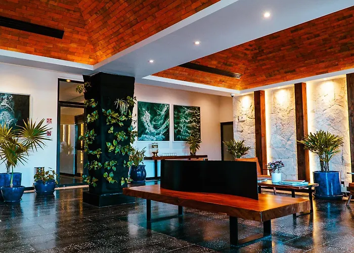 Flamboyan & Residences