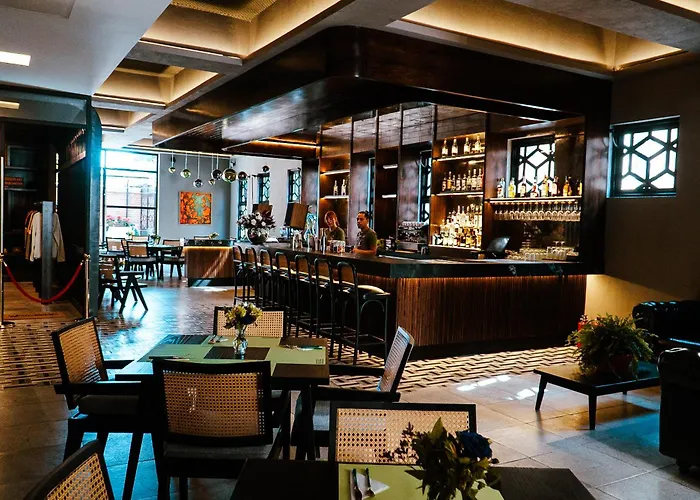 Flamboyan & Residences Hotel