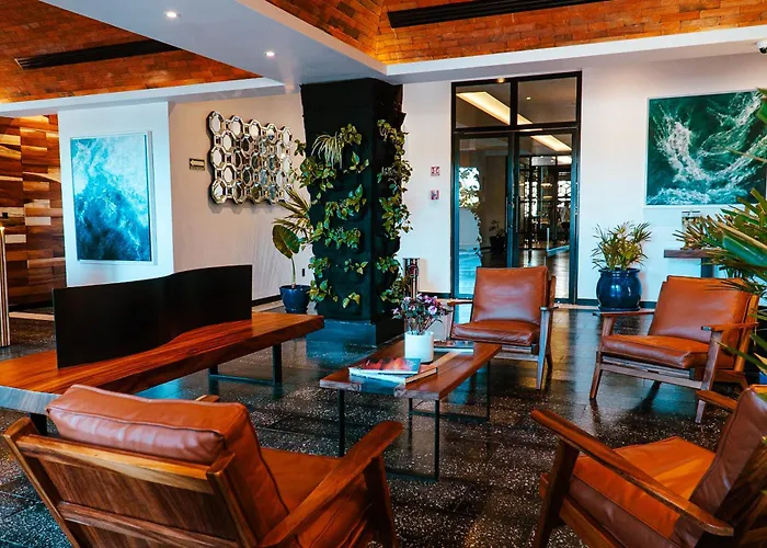 Flamboyan & Residences Hotel 4*