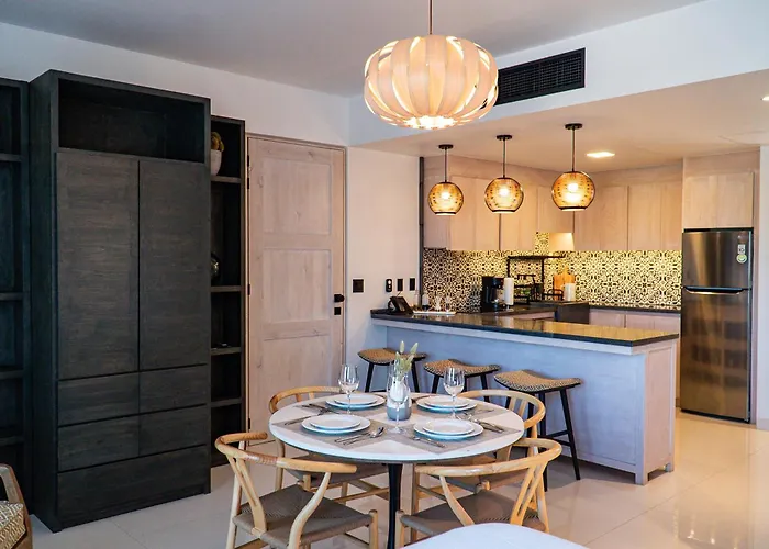 Flamboyan & Residences Hotel 4*