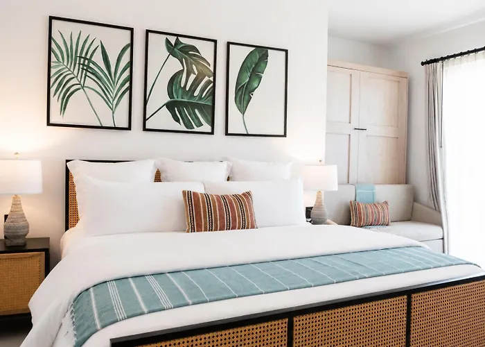 Flamboyan & Residences 4*